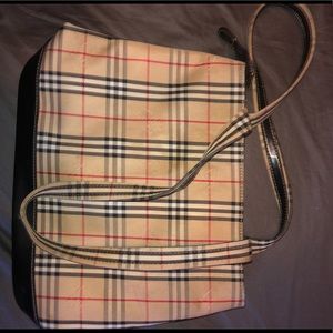 Burberry purse